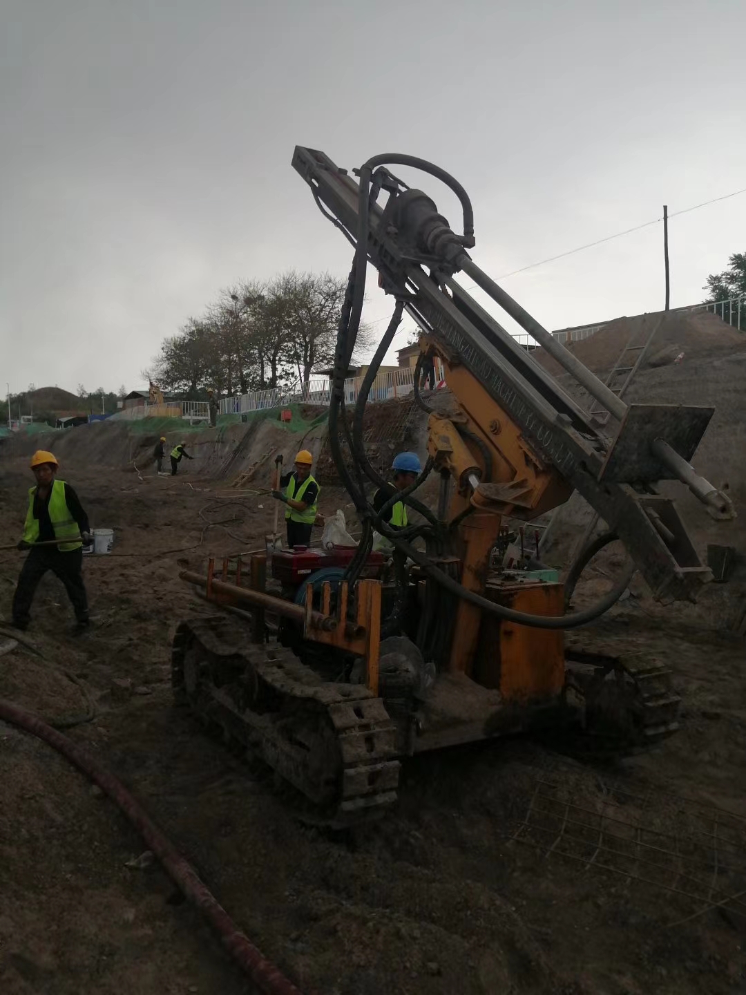 陵水农村老房想加层怕基础受不住？教你4大基础加固法